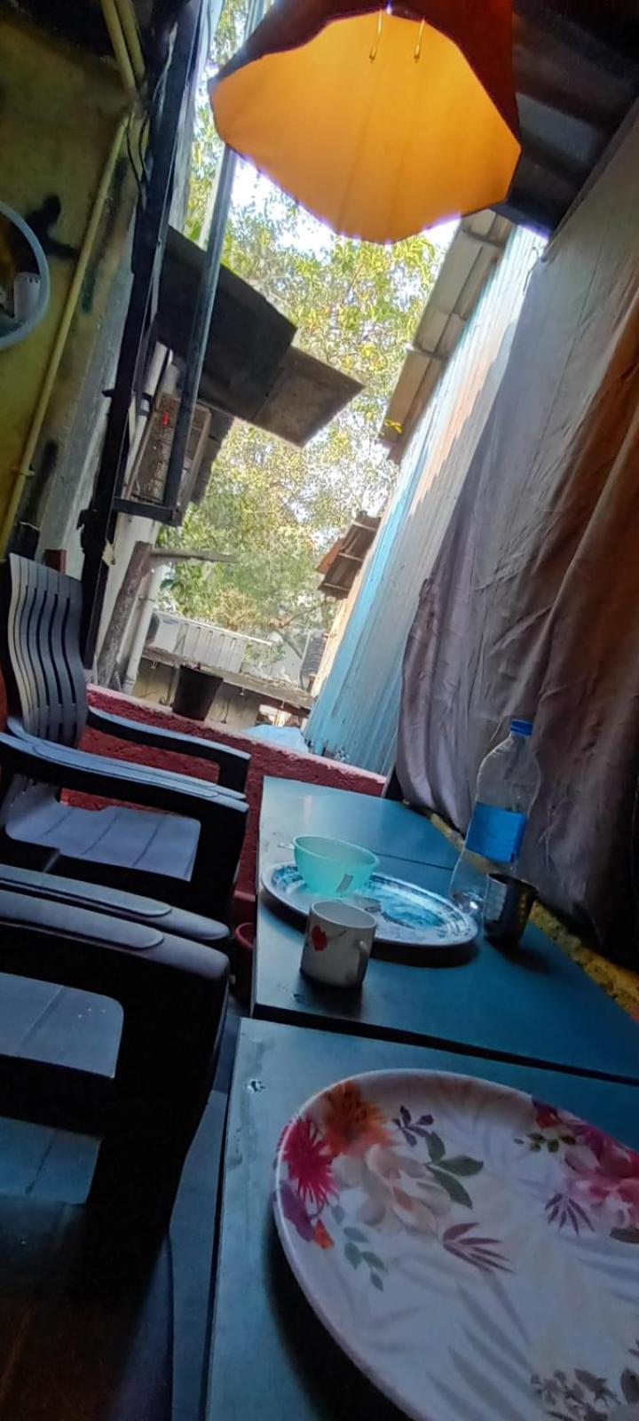 Sinhassan Dormitory Hostel Juhu Mumbai Bagian luar foto